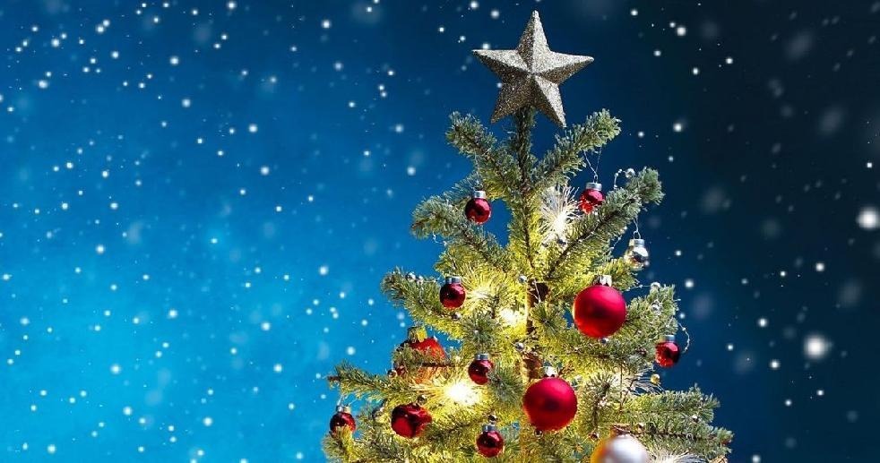 Průvod se zvonečky, rozsvícení vánočního stromku